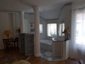 Villa auf großem Grundstück im Golf d'Etiolles Club